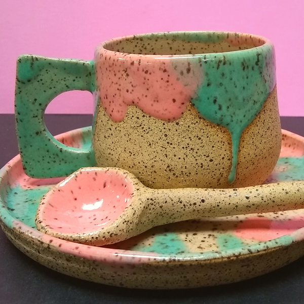 Drip Demitasse, saucer and spoon set (3 oz)